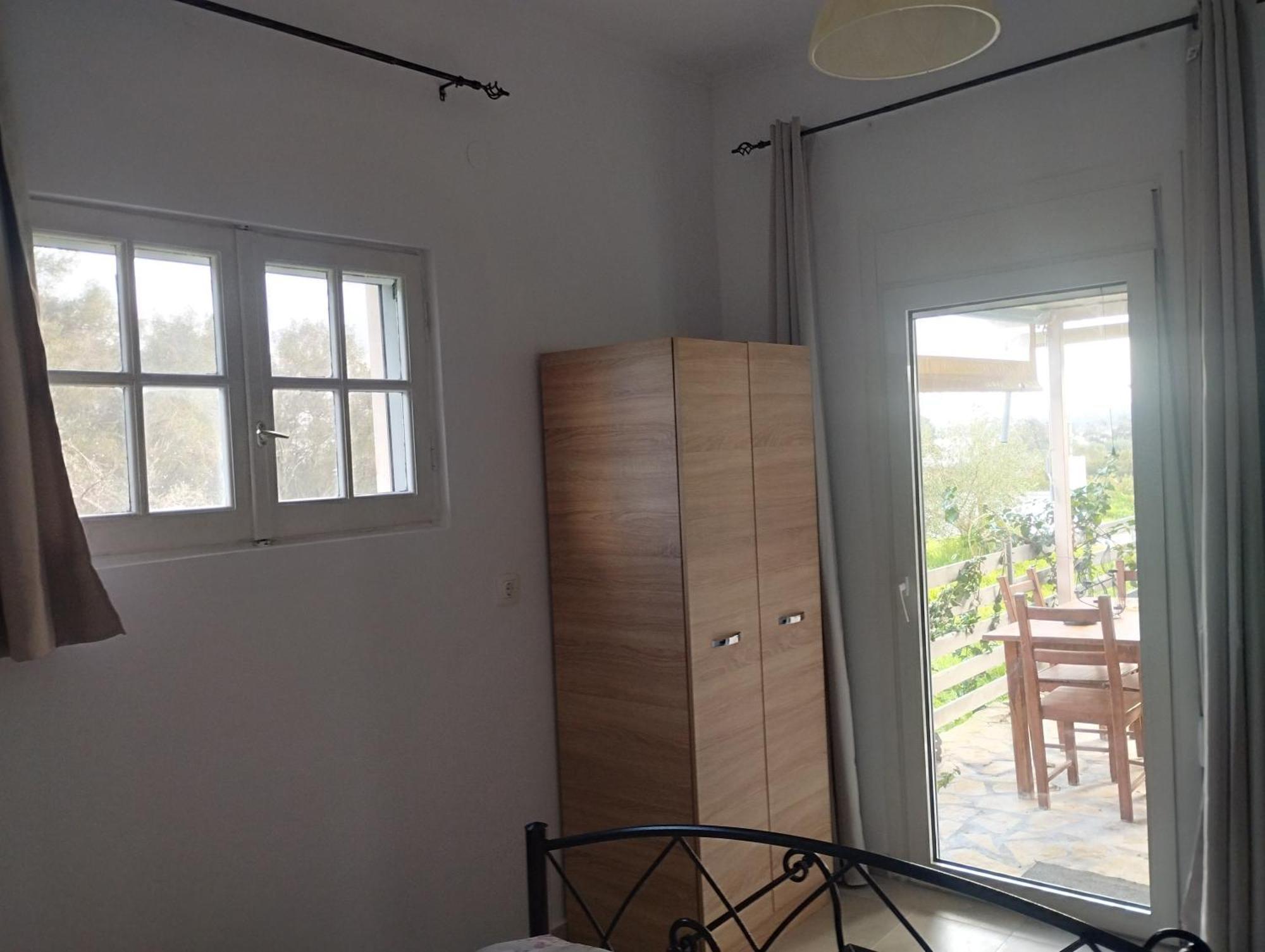 Ferienwohnung Spiti Lou Notos Exterior foto